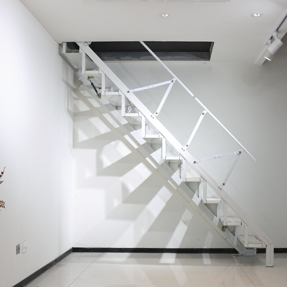 Folding Stairs Against Wall: Space-Saving Solution - Image 3 Folding Stairs Against Wall: Space-Saving Solution - Image 3